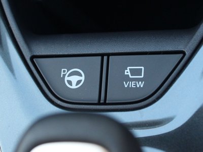 TOYOTA CROWN SPORT - 7