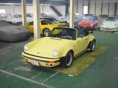 PORSCHE 911 CABRIOLET