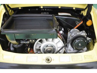 PORSCHE 911 CABRIOLET - 4