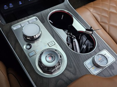 صورة مصغرة 12 لـ 2024 Genesis GV80
