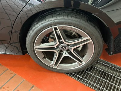 MERCEDES-BENZ CLS - 6