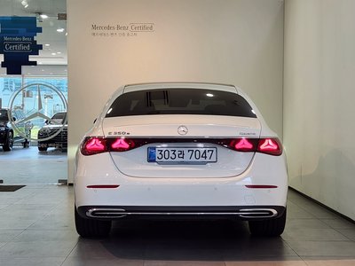 MERCEDES-BENZ E-CLASS - 3
