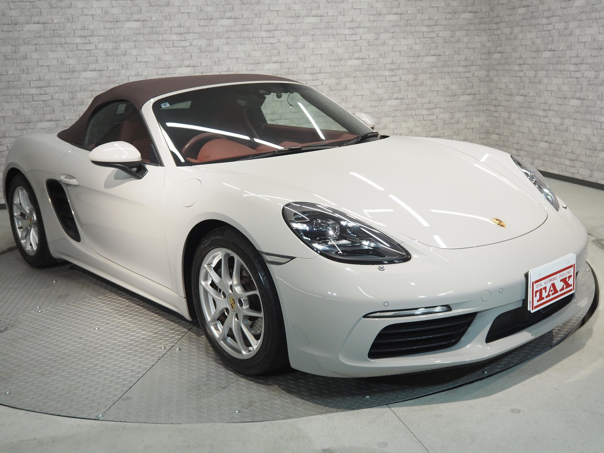 PORSCHE 718 - View 1