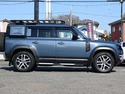 LAND ROVER DEFENDER - 9