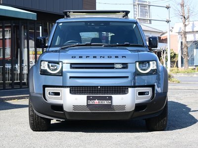 LAND ROVER DEFENDER - 2