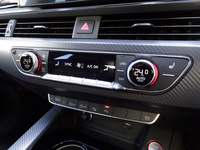 2021 AUDI RS4 AVANT — миниатюра 66