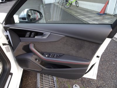 2021 AUDI RS4 AVANT — миниатюра 47