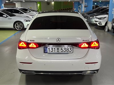 MERCEDES-BENZ E-CLASS - 3