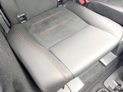 2024 Mercedes-BENZ GLB — миниатюра 36