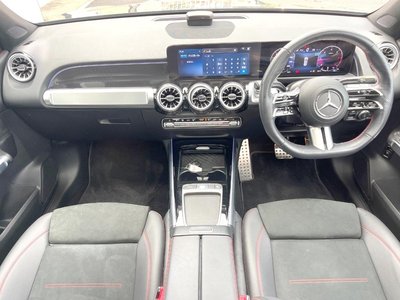 2024 Mercedes-BENZ GLB photo 2