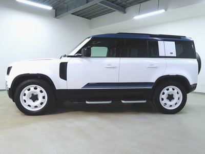 LAND ROVER DEFENDER - 4