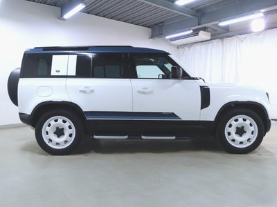 LAND ROVER DEFENDER - 8