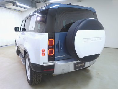 LAND ROVER DEFENDER - 6