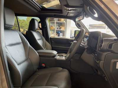 TOYOTA LAND CRUISER 250 - 7