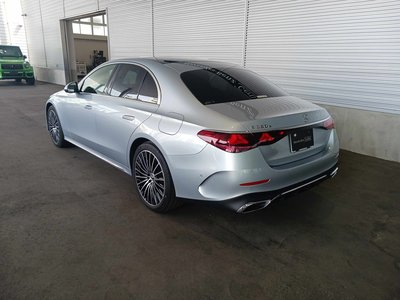 MERCEDES-BENZ E-CLASS - 4