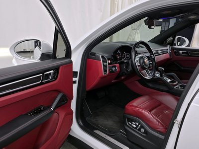 PORSCHE CAYENNE - 10