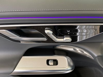 MERCEDES-BENZ E-CLASS - 10