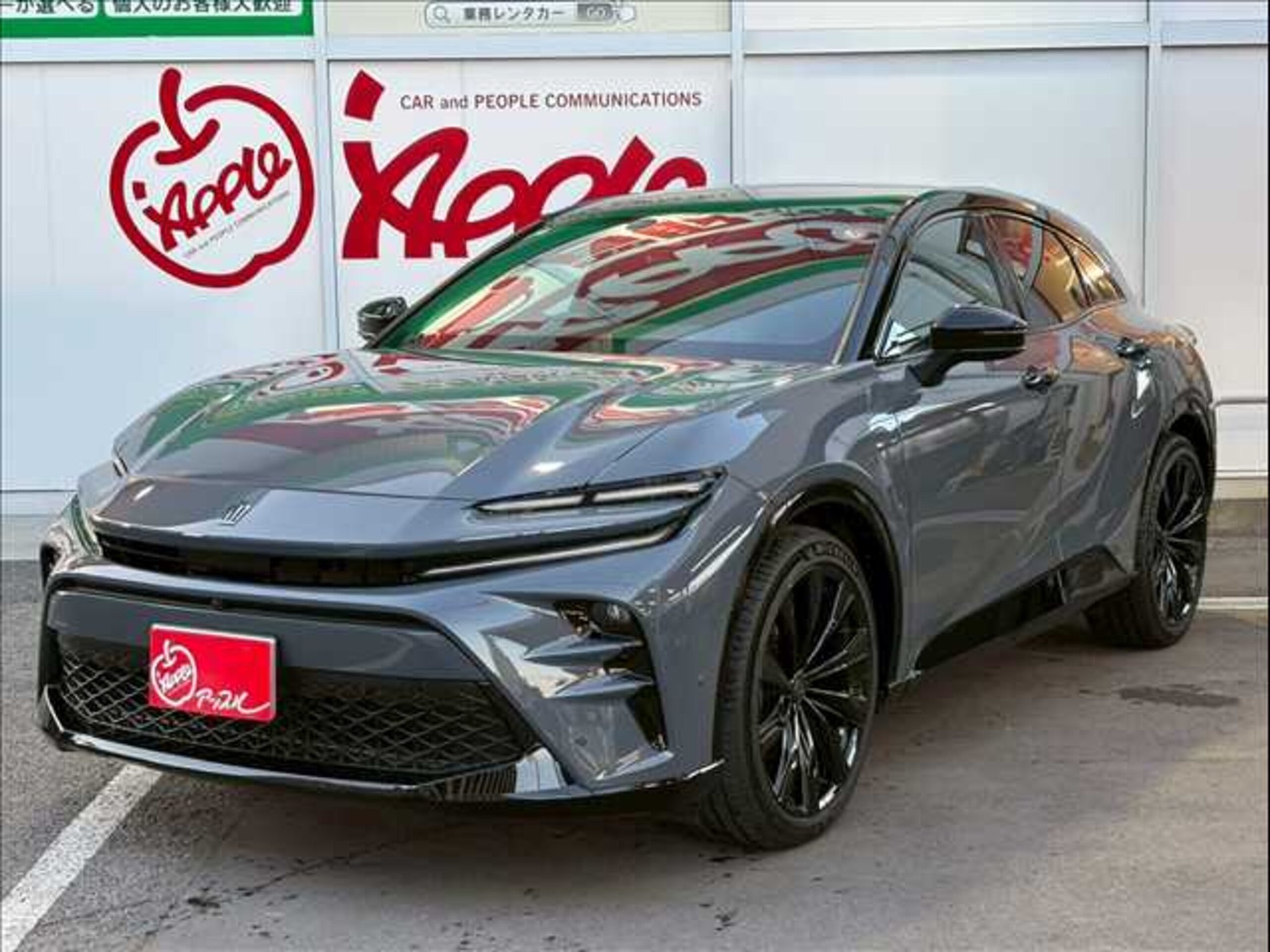 TOYOTA CROWN SPORT - View 1