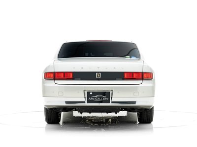 TOYOTA CENTURY - 6