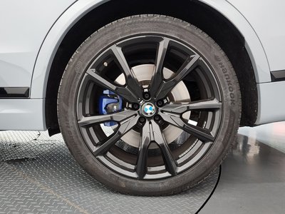 2024 BMW X7 photo 8