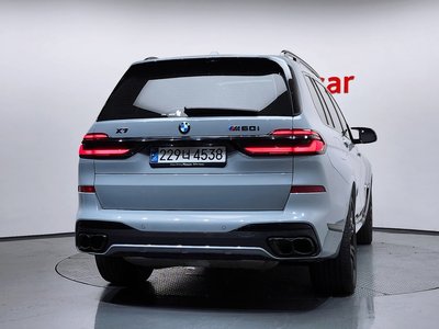 2024 BMW X7 photo 3