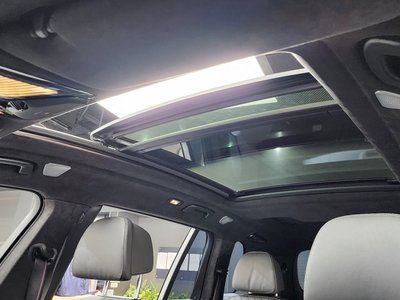 2024 BMW X7 — миниатюра 24