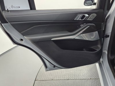 2024 BMW X7 — миниатюра 15
