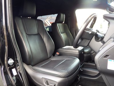 TOYOTA GRAND ACE - 7