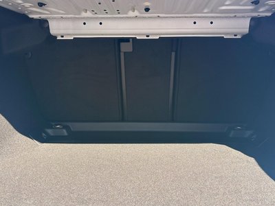 2025 MERCEDES-BENZ C-CLASS — миниатюра 17