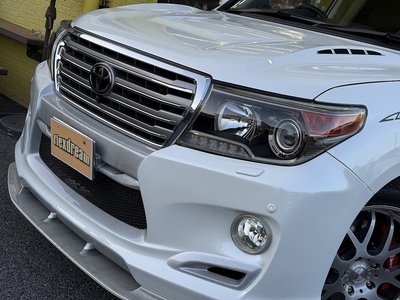 TOYOTA LAND CRUISER 200 - 5