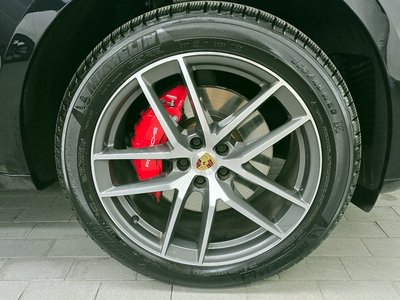 PORSCHE MACAN - 6
