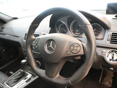 2010 Mercedes-BENZ C-CLASS — фото 4