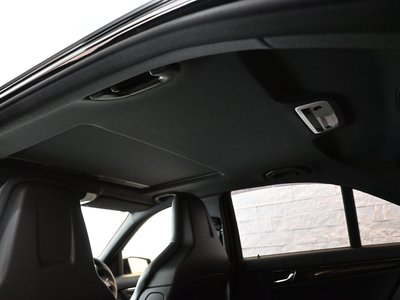 صورة مصغرة 17 لـ 2010 Mercedes-BENZ C-CLASS AMG