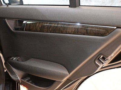 2010 Mercedes-BENZ C-CLASS — миниатюра 13