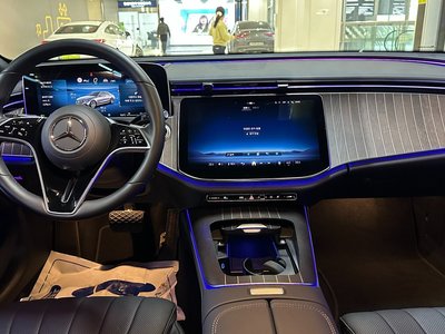 MERCEDES-BENZ E-CLASS - 5