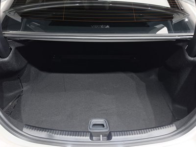 2025 Mercedes-BENZ C-CLASS 缩略图 25