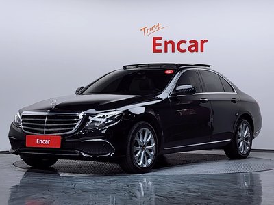 MERCEDES-BENZ E-CLASS - 1