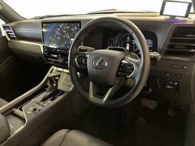 صورة مصغرة 11 لـ 2025 Lexus GX