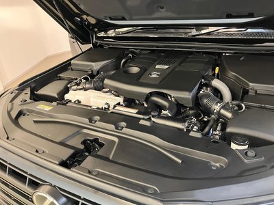 صورة مصغرة 35 لـ 2025 Lexus GX