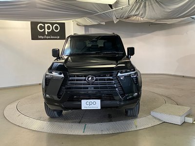 2025 LEXUS GX photo 5