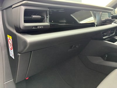 صورة مصغرة 47 لـ 2025 Porsche MACAN