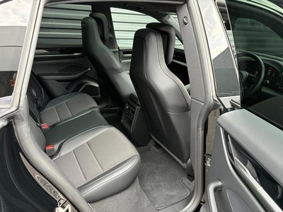 صورة مصغرة 35 لـ 2025 Porsche MACAN