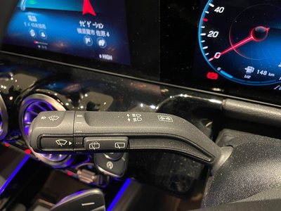 MERCEDES-BENZ GLA - 10