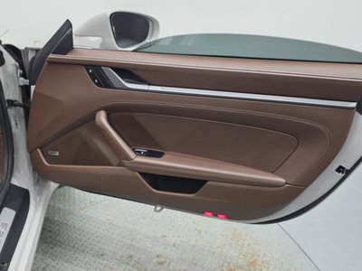 2023 Porsche 911 — миниатюра 15
