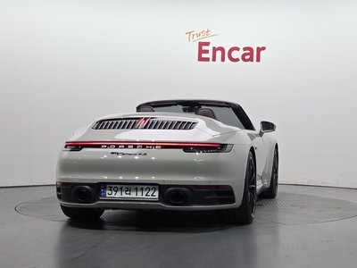 PORSCHE 911 - 4