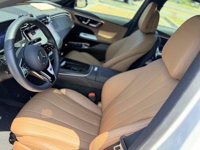 صورة 8 لـ 2025 Mercedes-BENZ E-CLASS