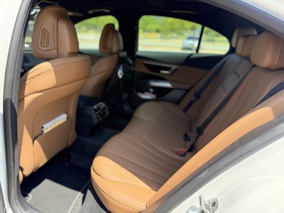 صورة 10 لـ 2025 Mercedes-BENZ E-CLASS