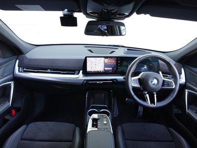2026 BMW IX2 照片 5