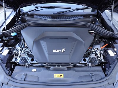 2026 BMW IX2 — миниатюра 19