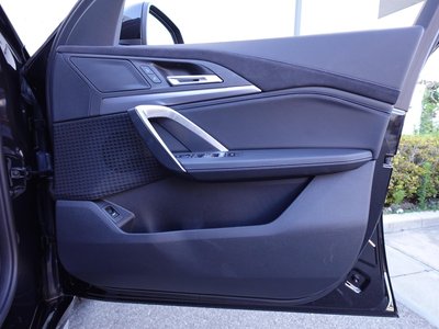 2026 BMW IX2 — миниатюра 33